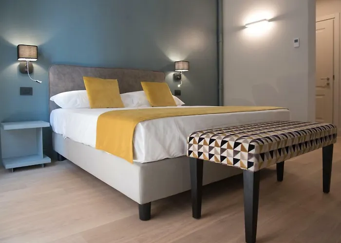 Guest house Domus Alberico 4*