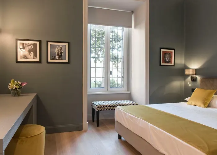 Domus Alberico Guest house 4*